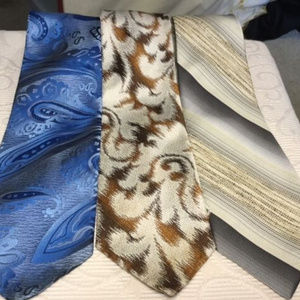 3 VINTAGE LILLY DACHE WIDE POLY NECKTIES